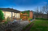 https://images.listonce.com.au/custom/160x/listings/16-davies-street-malvern-east-vic-3145/103/00400103_img_09.jpg?cwxGkd-c60Y