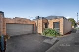https://images.listonce.com.au/custom/160x/listings/16-deschamps-street-lilydale-vic-3140/464/01737464_img_09.jpg?K0vpXW3CYLU