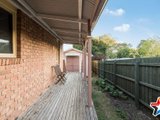 https://images.listonce.com.au/custom/160x/listings/16-dobell-place-mooroolbark-vic-3138/501/01529501_img_15.jpg?-YRayCpsLN8