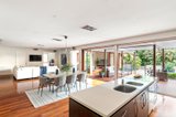 https://images.listonce.com.au/custom/160x/listings/16-dry-creek-drive-plenty-vic-3090/292/01486292_img_05.jpg?07N1Z2phk9U