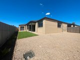 https://images.listonce.com.au/custom/160x/listings/16-dunoon-avenue-clifton-springs-vic-3222/300/01597300_img_08.jpg?ATIP4xt3V2E