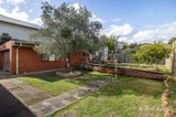 https://images.listonce.com.au/custom/160x/listings/16-durban-street-bentleigh-vic-3204/019/01753019_img_08.jpg?gT7-m_vpYRw