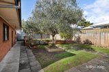 https://images.listonce.com.au/custom/160x/listings/16-durban-street-bentleigh-vic-3204/019/01753019_img_09.jpg?CMxjff_7E5I