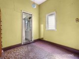 https://images.listonce.com.au/custom/160x/listings/16-durham-street-albert-park-vic-3206/660/01087660_img_05.jpg?sKVFTaWMNOw