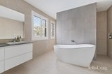 https://images.listonce.com.au/custom/160x/listings/16-earlwood-drive-wheelers-hill-vic-3150/754/01815754_img_12.jpg?6VejW1if3wU