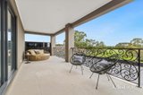 https://images.listonce.com.au/custom/160x/listings/16-earlwood-drive-wheelers-hill-vic-3150/754/01815754_img_20.jpg?DSellu1BpSM