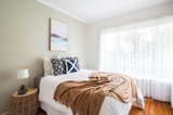 https://images.listonce.com.au/custom/160x/listings/16-essex-street-briar-hill-vic-3088/279/01782279_img_07.jpg?XgMhMbuBAg0