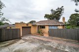 https://images.listonce.com.au/custom/160x/listings/16-essex-street-briar-hill-vic-3088/279/01782279_img_11.jpg?gvecHcWkHZ0