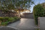 https://images.listonce.com.au/custom/160x/listings/16-findon-crescent-kew-vic-3101/051/01881051_img_08.jpg?LZS30Kr3f3A