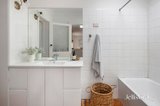 https://images.listonce.com.au/custom/160x/listings/16-fraser-street-middle-park-vic-3206/883/01910883_img_10.jpg?3UyKLCP81tA
