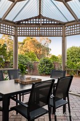 https://images.listonce.com.au/custom/160x/listings/16-fullwood-parade-doncaster-east-vic-3109/020/01990020_img_15.jpg?0-lE44zA0g8