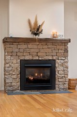 https://images.listonce.com.au/custom/160x/listings/16-gardner-parade-mount-evelyn-vic-3796/827/01769827_img_06.jpg?v8dPEKfS9V4