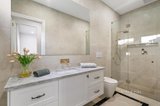 https://images.listonce.com.au/custom/160x/listings/16-garrisson-drive-glen-waverley-vic-3150/041/01679041_img_16.jpg?rkjkfc8yPjU