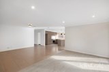 https://images.listonce.com.au/custom/160x/listings/16-gillow-grove-doreen-vic-3754/144/01937144_img_05.jpg?1Whww6ZZGBI