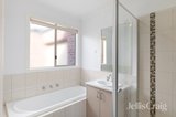 https://images.listonce.com.au/custom/160x/listings/16-gillow-grove-doreen-vic-3754/144/01937144_img_09.jpg?ViH_gSIBuus