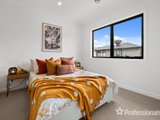 https://images.listonce.com.au/custom/160x/listings/16-glen-dhu-road-kilsyth-vic-3137/038/01526038_img_12.jpg?JkPF4cMAGiU