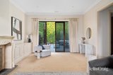 https://images.listonce.com.au/custom/160x/listings/16-glenbervie-road-toorak-vic-3142/793/01811793_img_07.jpg?vzyKLIQpvo4