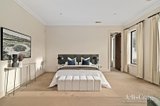 https://images.listonce.com.au/custom/160x/listings/16-glenbervie-road-toorak-vic-3142/793/01811793_img_10.jpg?7z7I6xlWIL8