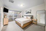 https://images.listonce.com.au/custom/160x/listings/16-gleneagles-court-croydon-vic-3136/036/01348036_img_08.jpg?Lf0whqvK44o