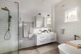 https://images.listonce.com.au/custom/160x/listings/16-grandview-road-glen-iris-vic-3146/415/01522415_img_04.jpg?OE5Um4vvsIw