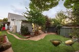 https://images.listonce.com.au/custom/160x/listings/16-gregg-street-diamond-creek-vic-3089/631/01471631_img_15.jpg?sHjfUjW1d0s