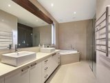 https://images.listonce.com.au/custom/160x/listings/16-hawkins-avenue-mont-albert-north-vic-3129/119/01684119_img_10.jpg?aO69evvTflo