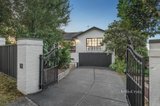 https://images.listonce.com.au/custom/160x/listings/16-highfield-avenue-warranwood-vic-3134/333/01640333_img_01.jpg?5-bxasZ6E20