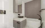 https://images.listonce.com.au/custom/160x/listings/16-hood-street-elwood-vic-3184/778/01949778_img_05.jpg?smXYoaGo5Ok