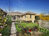 https://images.listonce.com.au/custom/160x/listings/16-houghton-street-balwyn-north-vic-3104/757/01683757_img_09.jpg?Ir0ICgrxwmY
