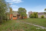 https://images.listonce.com.au/custom/160x/listings/16-hyton-crescent-croydon-vic-3136/808/01905808_img_07.jpg?hr4e-FpdyTA