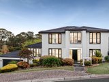 https://images.listonce.com.au/custom/160x/listings/16-jolen-court-donvale-vic-3111/233/01653233_img_01.jpg?xej_wr0JVNw