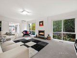 https://images.listonce.com.au/custom/160x/listings/16-jolen-court-donvale-vic-3111/233/01653233_img_03.jpg?xGM38_IyNWg