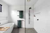 https://images.listonce.com.au/custom/160x/listings/16-kelvin-road-alphington-vic-3078/931/01956931_img_12.jpg?vzU5dI2xn5I