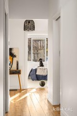 https://images.listonce.com.au/custom/160x/listings/16-kelvin-road-alphington-vic-3078/931/01956931_img_20.jpg?NmU-1-WdHcc