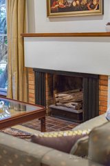https://images.listonce.com.au/custom/160x/listings/16-kyora-parade-balwyn-north-vic-3104/034/00905034_img_09.jpg?suUuH5ObgkE