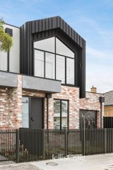 https://images.listonce.com.au/custom/160x/listings/16-lahinch-street-broadmeadows-vic-3047/352/01848352_img_12.jpg?lcHmhaMIxs0