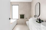 https://images.listonce.com.au/custom/160x/listings/16-lahinch-street-broadmeadows-vic-3047/992/01804992_img_09.jpg?qUkFvMQE4QA