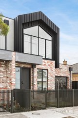 https://images.listonce.com.au/custom/160x/listings/16-lahinch-street-broadmeadows-vic-3047/992/01804992_img_14.jpg?qcX_KA41mtI
