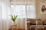 https://images.listonce.com.au/custom/160x/listings/16-laird-street-croydon-vic-3136/012/01933012_img_05.jpg?0lBKBN_DDUw