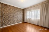 https://images.listonce.com.au/custom/160x/listings/16-laird-street-croydon-vic-3136/012/01933012_img_10.jpg?ycX8WEyDzwU