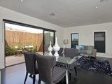 https://images.listonce.com.au/custom/160x/listings/16-loch-crescent-strathmore-vic-3041/575/00847575_img_08.jpg?8XLfmQHwRmk