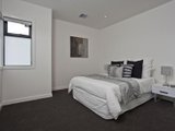 https://images.listonce.com.au/custom/160x/listings/16-loch-crescent-strathmore-vic-3041/575/00847575_img_09.jpg?bwxeyXe6VE4