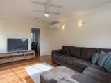 https://images.listonce.com.au/custom/160x/listings/16-lockhart-court-kilsyth-vic-3137/220/01524220_img_04.jpg?B_SGtEvgCFI