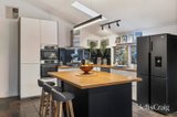 https://images.listonce.com.au/custom/160x/listings/16-long-view-road-croydon-south-vic-3136/525/01912525_img_06.jpg?P4DDj44EzX4