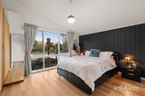 https://images.listonce.com.au/custom/160x/listings/16-long-view-road-croydon-south-vic-3136/525/01912525_img_09.jpg?sOuYloBXdY8