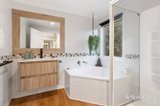 https://images.listonce.com.au/custom/160x/listings/16-long-view-road-croydon-south-vic-3136/525/01912525_img_14.jpg?4e20GxY1tvc