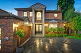 https://images.listonce.com.au/custom/160x/listings/16-lytton-street-kew-vic-3101/205/00530205_img_02.jpg?QVtpfbZF9aM