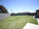 https://images.listonce.com.au/custom/160x/listings/16-macquarie-close-delacombe-vic-3356/711/01575711_img_13.jpg?nMyaHiVpWk8