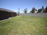 https://images.listonce.com.au/custom/160x/listings/16-macquarie-close-delacombe-vic-3356/711/01575711_img_14.jpg?OxlllrnEBpc