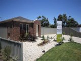 https://images.listonce.com.au/custom/160x/listings/16-macquarie-close-delacombe-vic-3356/711/01575711_img_15.jpg?_Ps26oS_Xj4